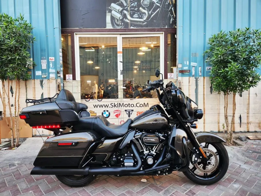 2020 HARLEY-DAVIDSON STREET GLIDE ULTRA LIMITED-FLHTK