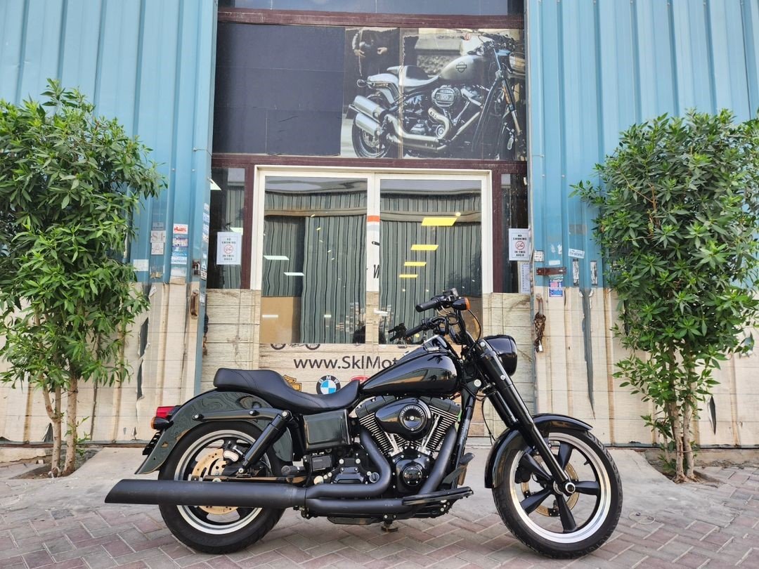 2014 HARLEY DYNA SWITCHBACK BLACK EDITION