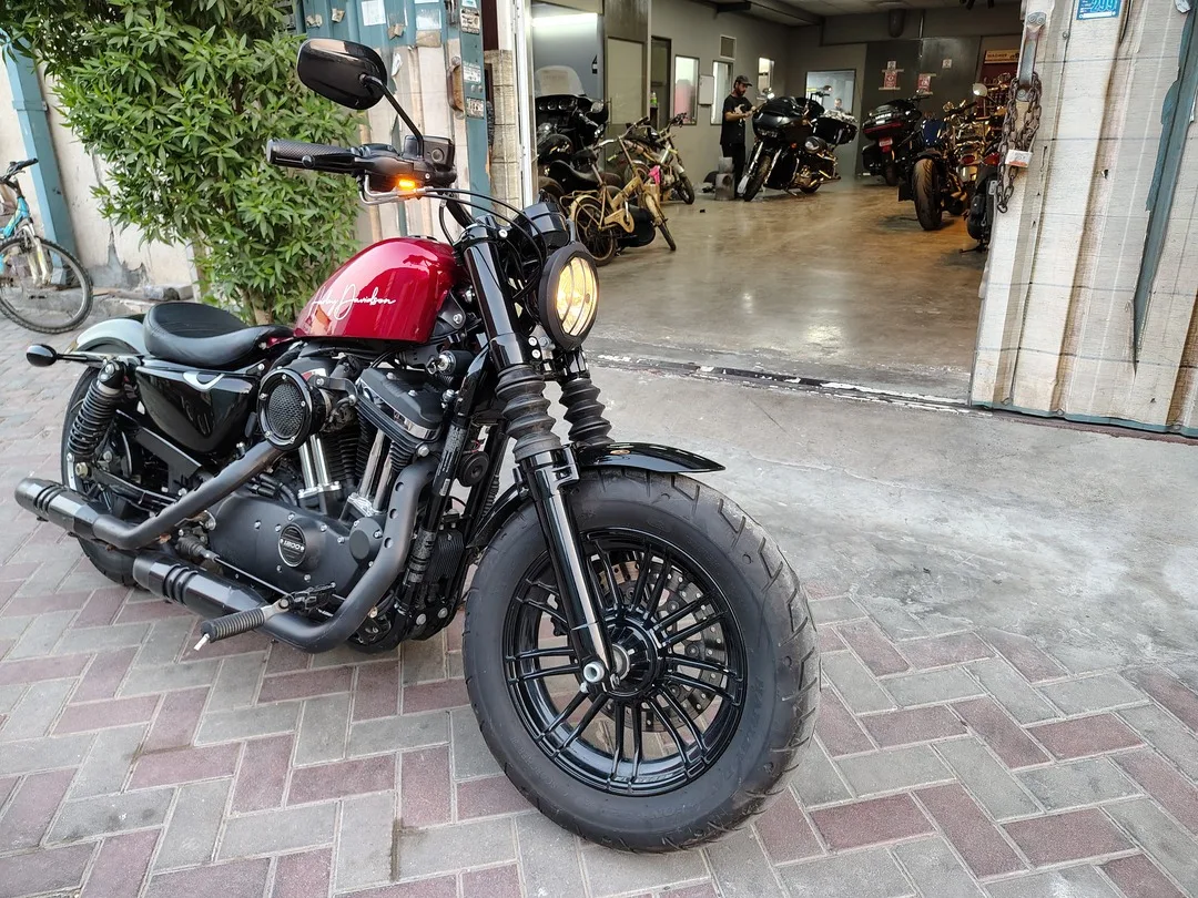 2018 Harley Davidson Sportster 48 – VIN 1HD1LR327JC419717